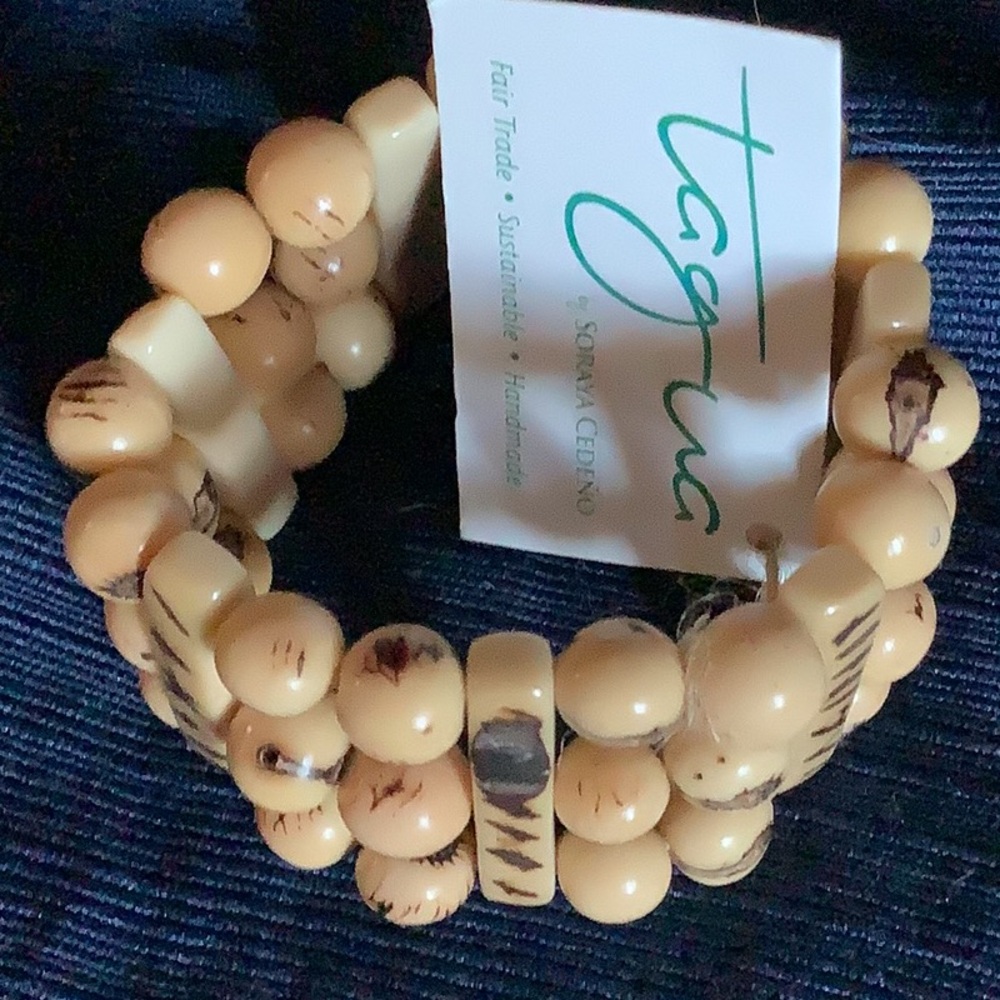 Tagua Beaded Stretch Bracelet - Cream Beads
